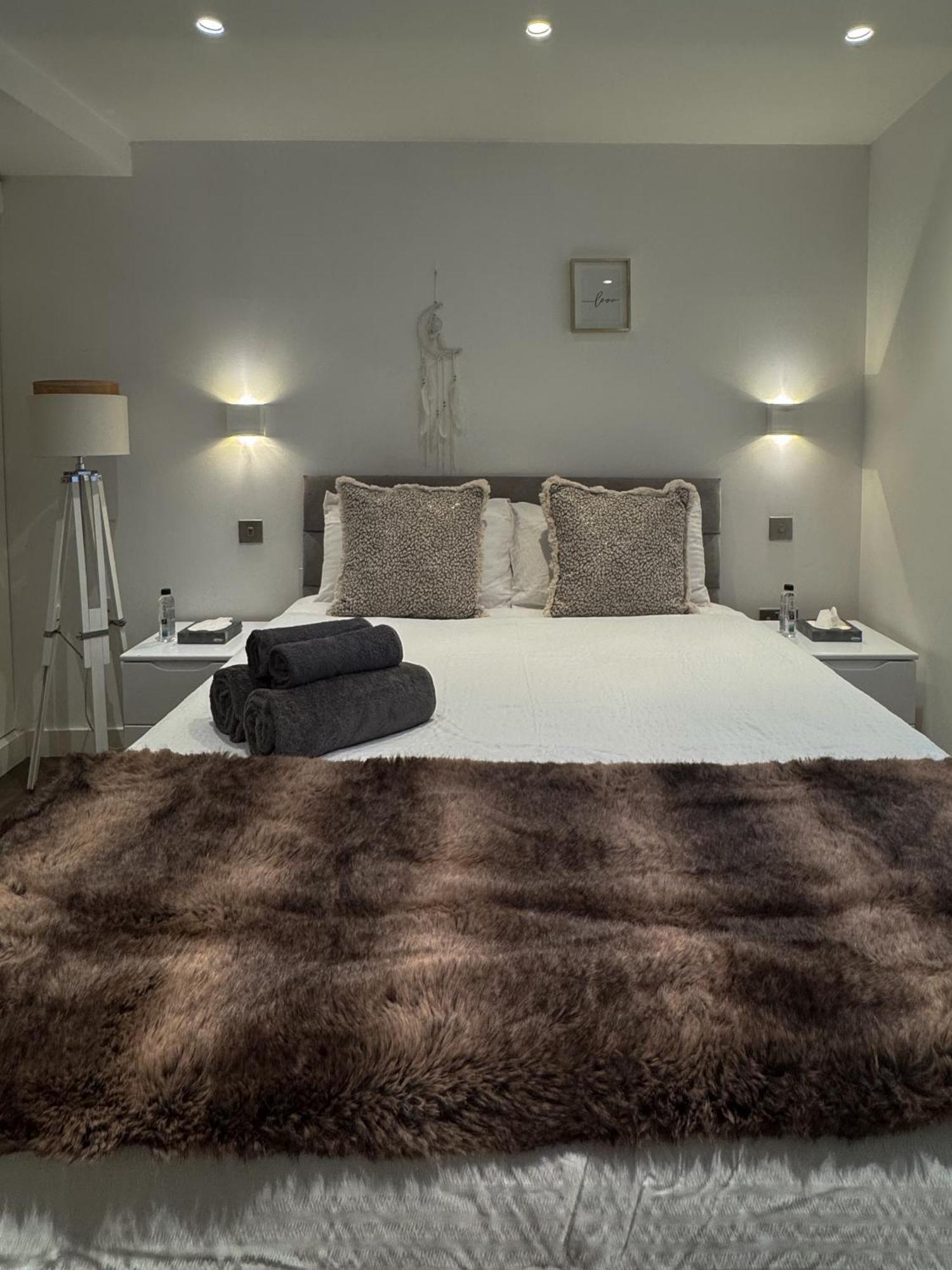 Mayfair 2 Beds Flat Near Bond Street, Opposite Selfridges On Oxford Street Лондон Екстер'єр фото